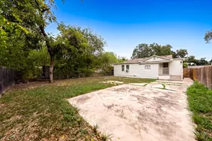 1627 W Thorain Blvd, San Antonio, TX 78201 - Photo 34