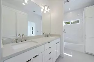 2004 Winsted Ln, Austin, TX 78703 - Photo 10