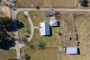 1158 W County Road 415, Lexington, TX 78947 - Photo 34