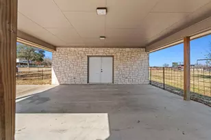 1158 W County Road 415, Lexington, TX 78947 - Photo 26