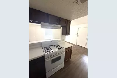 109 Smith Lane #B, San Marcos, TX 78666 - Photo 4