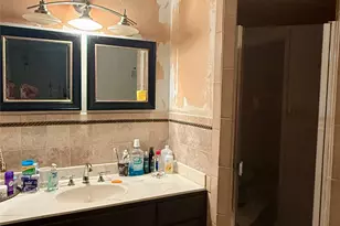 106 San Jacinto St, Lockhart, TX 78644 - Photo 10