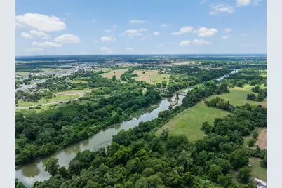 621 W Travis Street, La Grange, TX 78945 - Photo 20