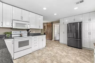 11004 Elm Street, Jonestown, TX 78645 - Photo 6