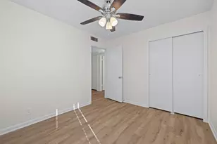 2007 Burbank St, Austin, TX 78757 - Photo 16