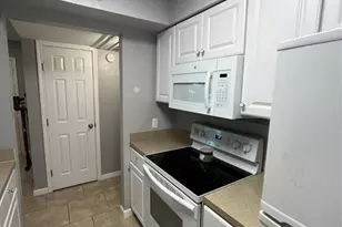 1705 Crossing Pl, Austin, TX 78741 - Photo 2