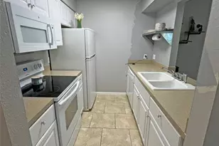 1705 Crossing Pl, Austin, TX 78741 - Photo 4