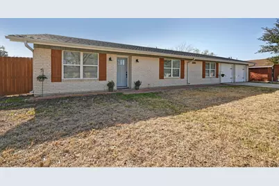 808 Vogel Drive, Lockhart, TX 78644 - Photo 1