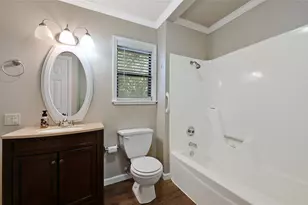 102 Rivercrest St, Luling, TX 78648 - Photo 20