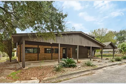 102 Rivercrest Street, Luling, TX 78648 - Photo 24