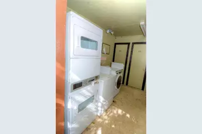 400 W 34th Street #102, Austin, TX 78705 - Photo 10