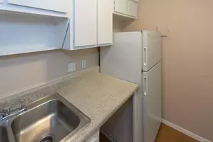 400 W 34th St, Austin, TX 78705 - Photo 2