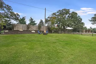 170 Bunker Ranch Blvd, Dripping Springs, TX 78620 - Photo 18