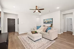 106 Doc Johns Dr, Hutto, TX 78634 - Photo 6