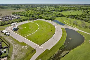 106 Doc Johns Dr, Hutto, TX 78634 - Photo 32