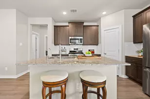106 Doc Johns Dr, Hutto, TX 78634 - Photo 12