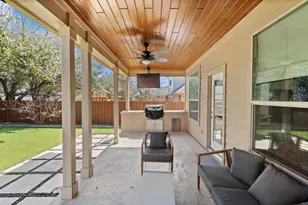 208 Arrezo Ln, Georgetown, TX 78628 - Photo 38