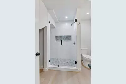 515 E 39th Street #2, Austin, TX 78751 - Photo 8