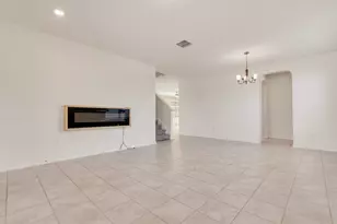 401 Briarfield Dr, Seguin, TX 78155 - Photo 6