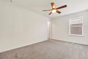 401 Briarfield Dr, Seguin, TX 78155 - Photo 22