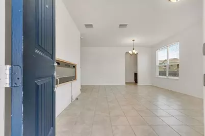 401 Briarfield Drive, Seguin, TX 78155 - Photo 4