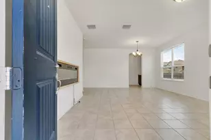 401 Briarfield Dr, Seguin, TX 78155 - Photo 4