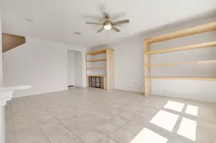 401 Briarfield Dr, Seguin, TX 78155 - Photo 16