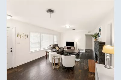 6208 Walnut Hills Drive, Austin, TX 78723 - Photo 4