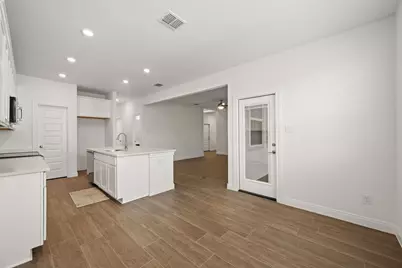 21208 Santa Rosa Avenue, Lago Vista, TX 78645 - Photo 10