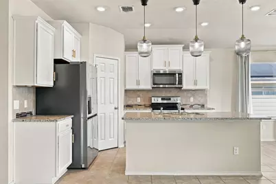 140 Rearden Boulevard, Jarrell, TX 76537 - Photo 10