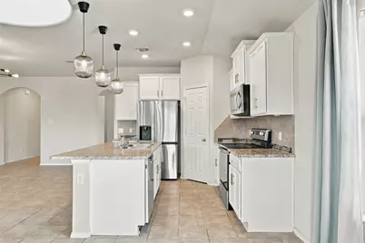 140 Rearden Boulevard, Jarrell, TX 76537 - Photo 12