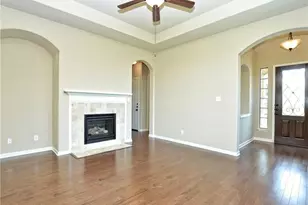 120 W Adelanta Pl, Round Rock, TX 78681 - Photo 10