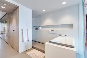 800 W 5th St, Austin, TX 78703 - Photo 14