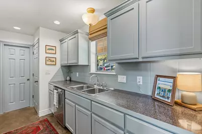 10605 Lake Beach Drive, Dripping Springs, TX 78620 - Photo 24