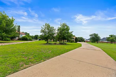 135 Gabriel Vista E, Georgetown, TX 78633 - Photo 36