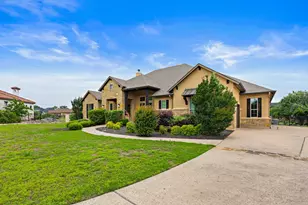 135 Gabriel Vista E, Georgetown, TX 78633 - Photo 4