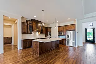 135 Gabriel Vista E, Georgetown, TX 78633 - Photo 8