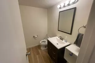 7269 Creekside Dr, Austin, TX 78752 - Photo 12