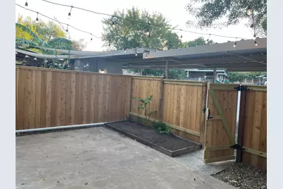 7269 Creekside Drive, Austin, TX 78752 - Photo 22