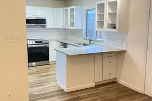 7269 Creekside Dr, Austin, TX 78752 - Photo 10