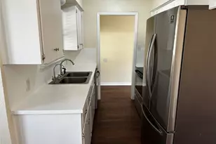 204 Thompson St, Cedar Park, TX 78613 - Photo 2