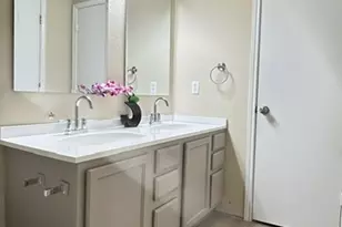 5211 Viewpoint Dr, Austin, TX 78744 - Photo 10