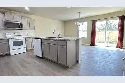 5211 Viewpoint Drive, Austin, TX 78744 - Photo 4