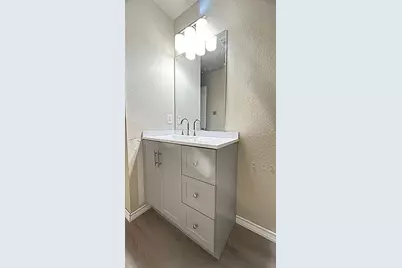 5211 Viewpoint Drive, Austin, TX 78744 - Photo 20