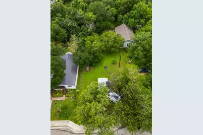 1132 Eleanor Street, Austin, TX 78721 - Photo 14