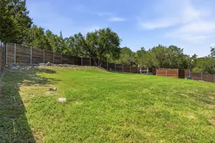 21911 Moffat Dr, Briarcliff, TX 78669 - Photo 26