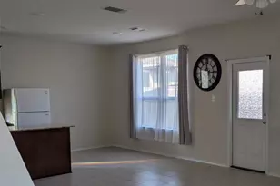 361 Katie Elder Dr, Jarrell, TX 76537 - Photo 4