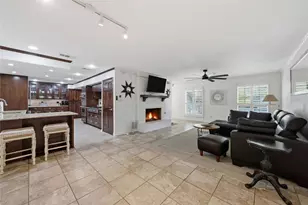3409 Lakeside Dr, Austin, TX 78723 - Photo 14
