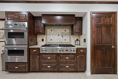 3409 Lakeside Drive, Austin, TX 78723 - Photo 10
