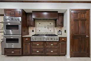 3409 Lakeside Dr, Austin, TX 78723 - Photo 12
